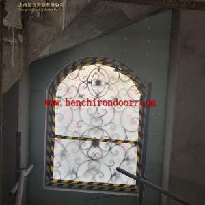 攬海路鍛造鐵藝玻璃窗