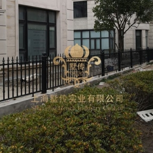 庭院圍欄鋁藝圍欄護(hù)欄