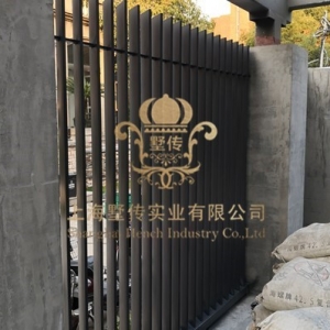 浦東白金瀚宮鋼板鐵藝圍欄